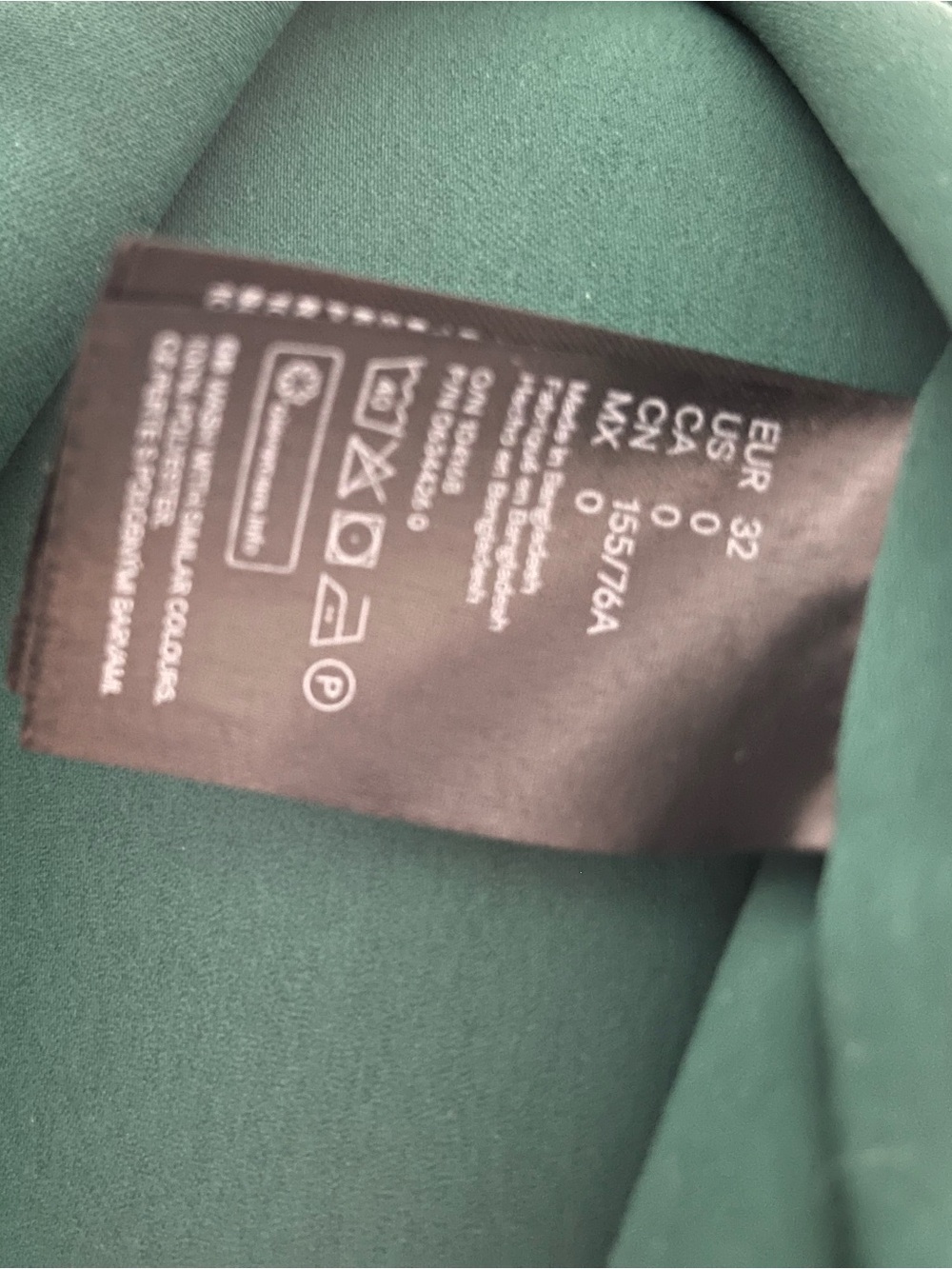 H&M Emerald Green V-Neck Long Sleeve Blouse - Picture 4 of 5